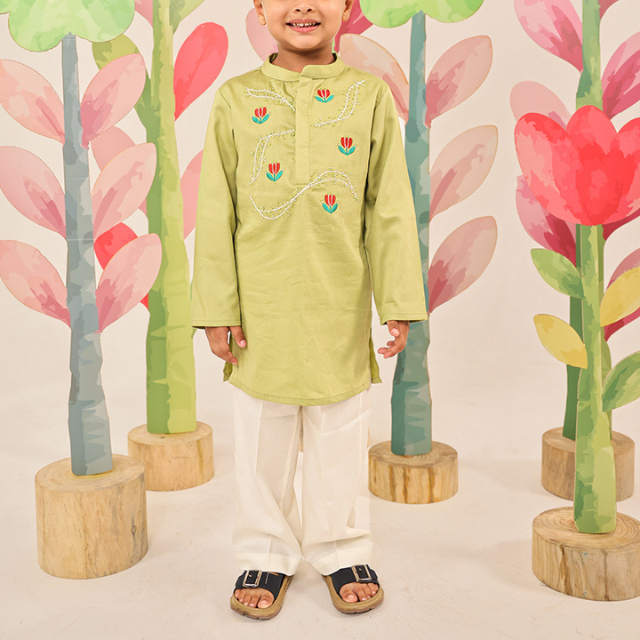 Bloom Field Kurta Set