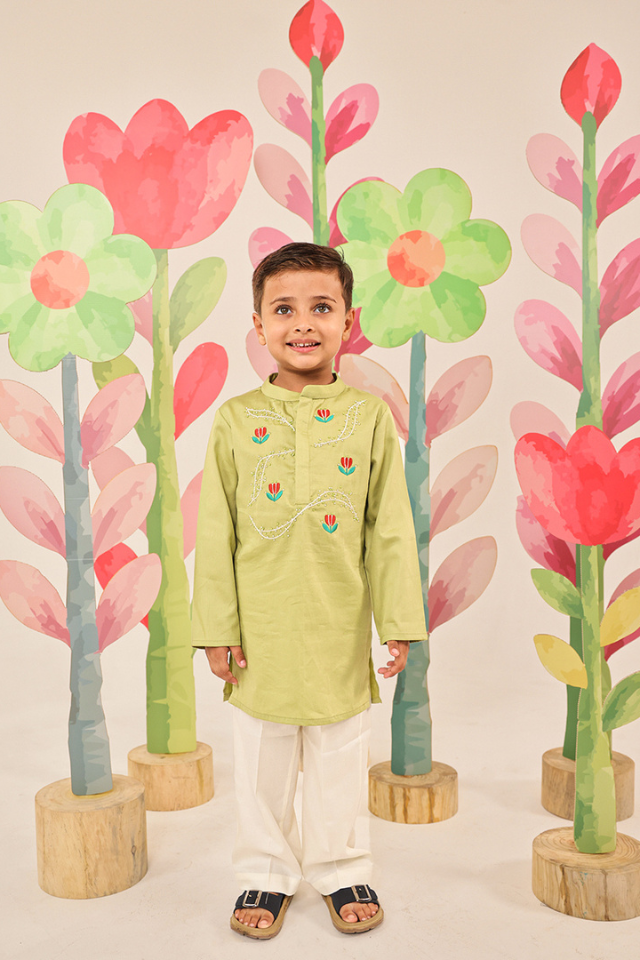Bloom Field Kurta Set
